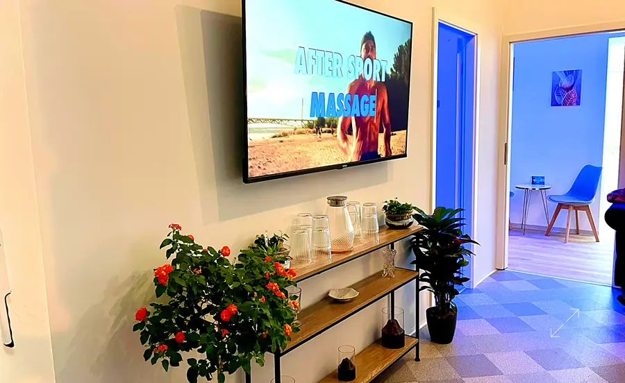 A bright and modern treatment room at Medical Relax